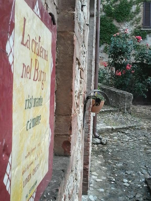 Cisterna Nel Borgo Otel Castiglione dʼOrcia Dış mekan fotoğraf